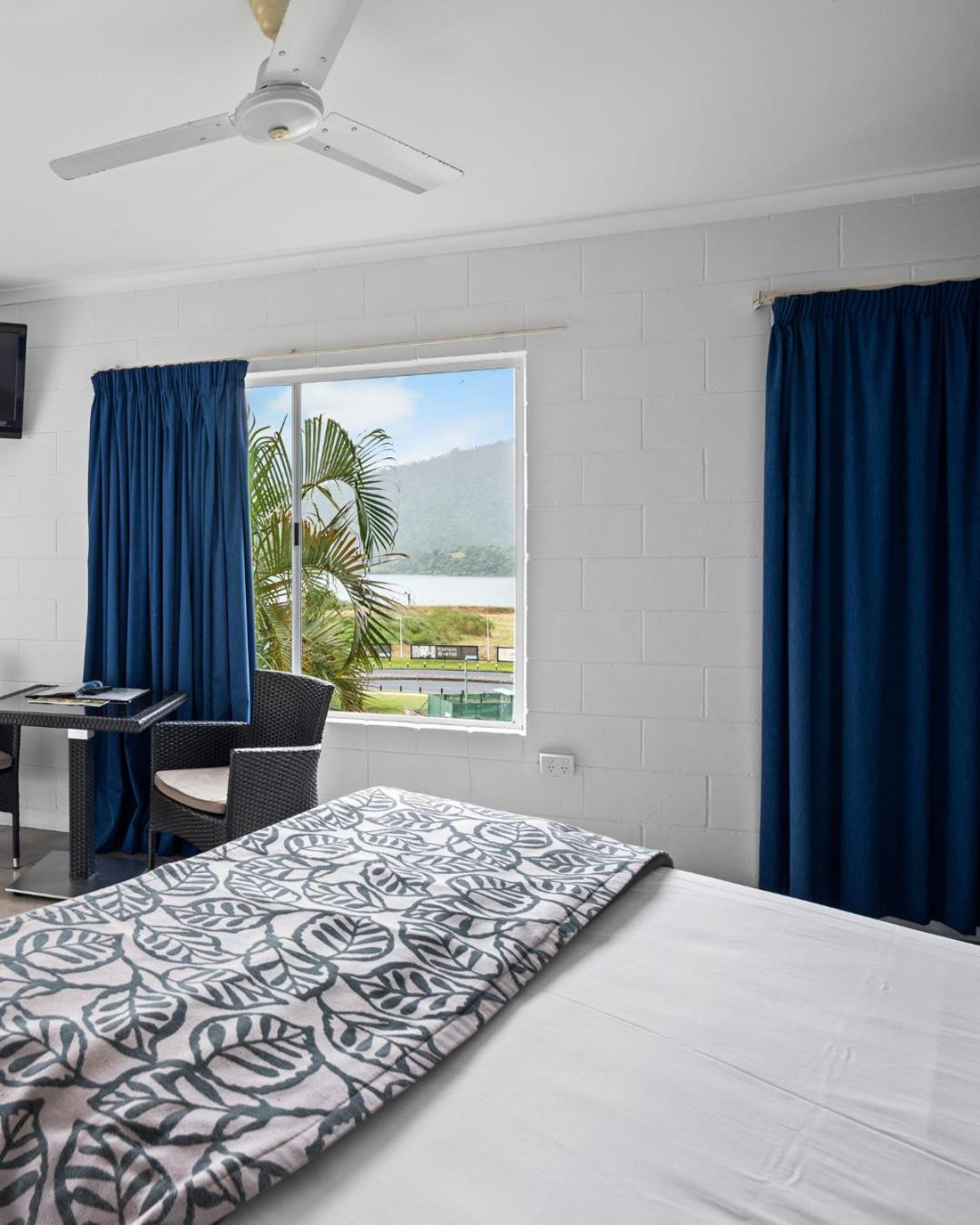 Colonial Palms Motor Inn Airlie Beach Luaran gambar